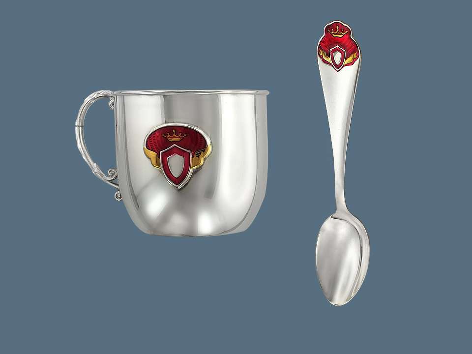 Cup spoon. Серебряная посуда ложки чашки. Серебряная Кружка с ложкой. Серебряная ложечка кружечка. Серебряная чашка с ложкой.