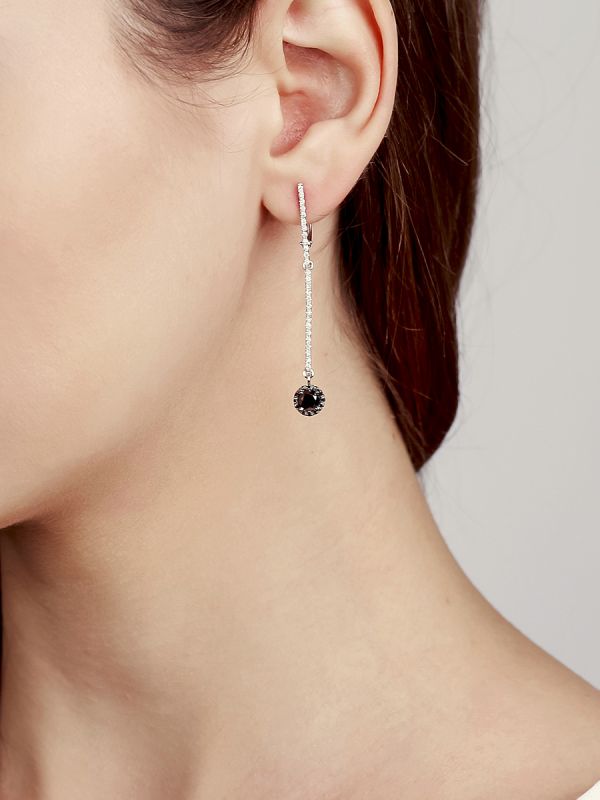 Серьги B-16461-D с Черным бриллиантом 1