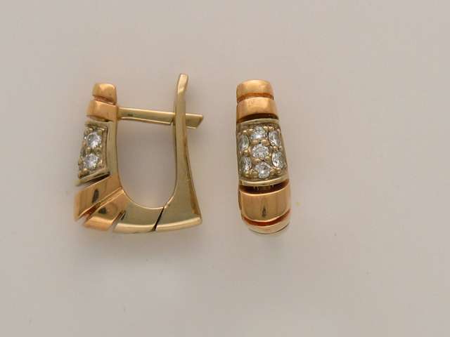 Серьги с бриллиантами C-2С66010-C