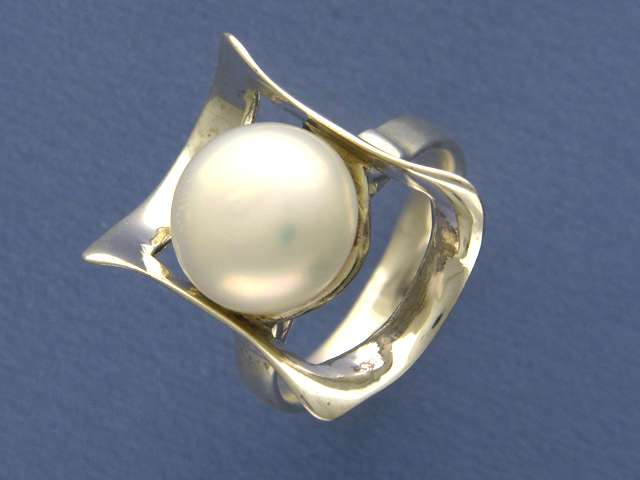 КОЛЬЦО 35-3К351261-J c Жемчугом