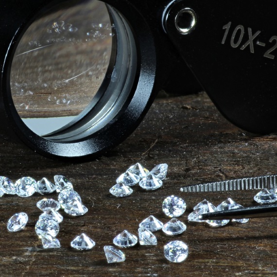 Как отличить бриллиант от подделки
