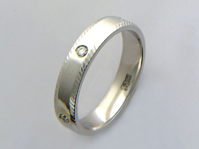 Обручальное Кольцо с Бриллиантом J-1О62009-I